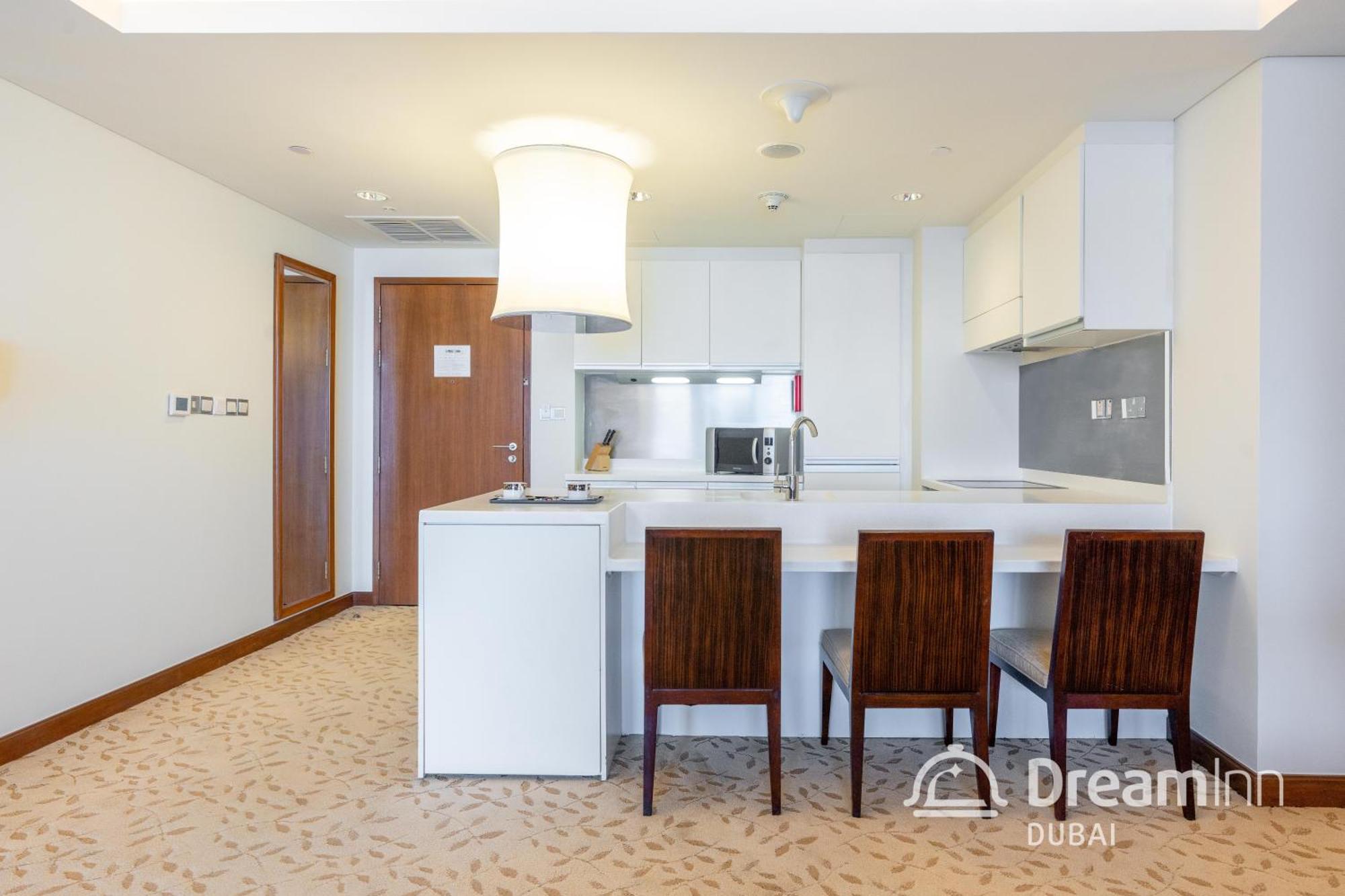 Apartment Dream - Address Mall
